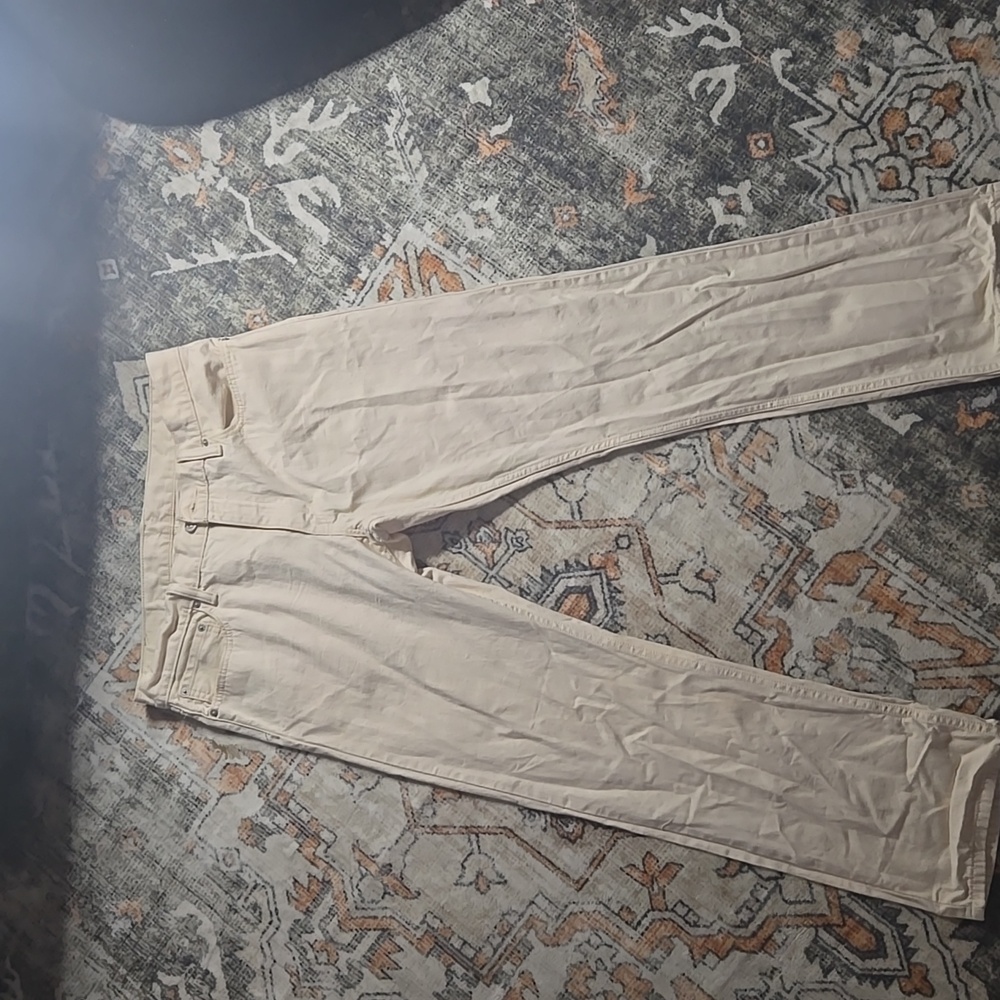 Levi's 514 Cream  100% Cotton